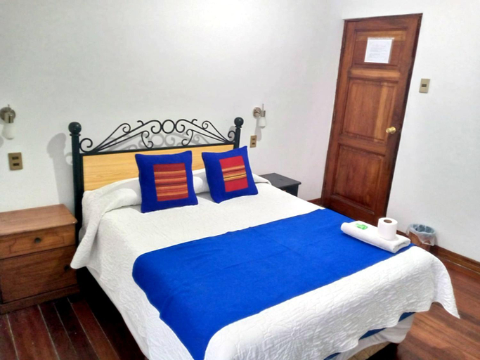 Others 4, Hotel Avenida, Pedro Domingo Murillo