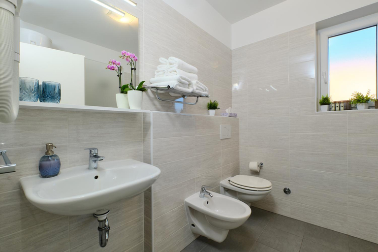 Bathroom 5, Apartments Divna, Mali Lošinj