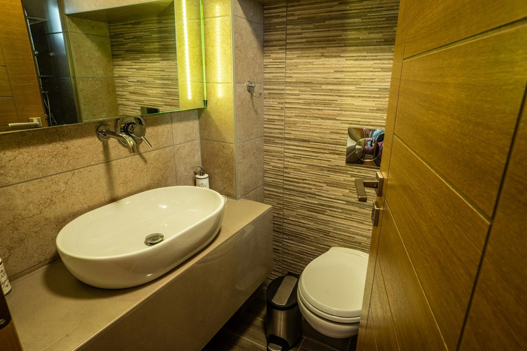 Others 3, 11City Rooms, Crete
