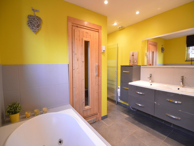 Bathroom 2, Panoramic Retreat in Malmedy, Liège