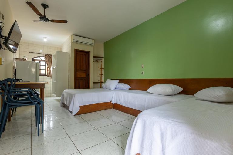 Bedroom 3, Chales Four Seasons, Ubatuba