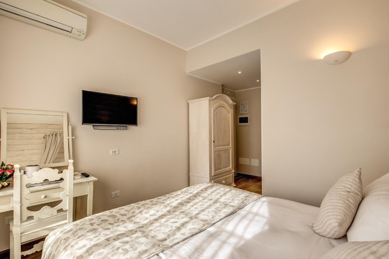 Bedroom 3, Casa Mia Vaticano Guest House, Rome