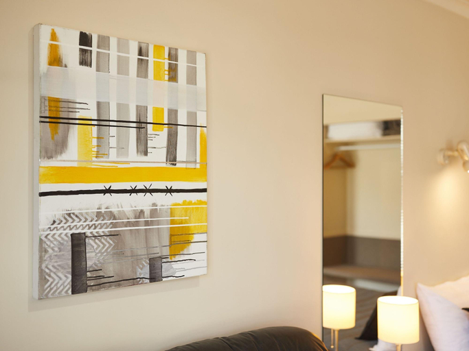 Bedroom 2, Centre Court Motel, Marlborough