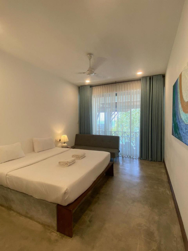 Bedroom 3, Sun N Sea Hotel, Habaraduwa