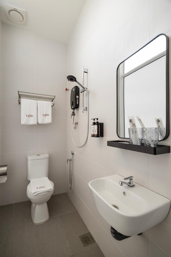 Bathroom 4, La Vie Hotel, Seberang Perai Tengah