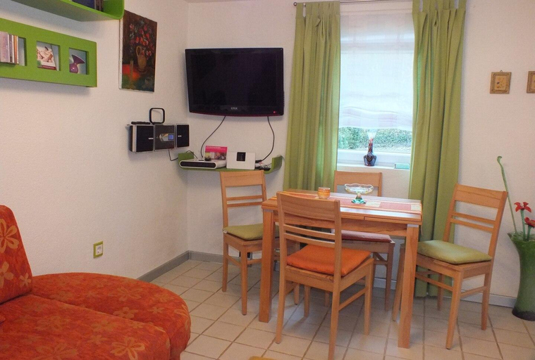 Others 5, Komfortables Ferienhaus Landau für 4 Personen, Dingolfing-Landau
