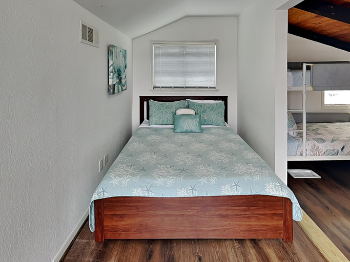 Bedroom 3, Tranquil Waters, Galveston