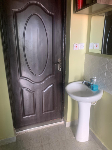 Bathroom, Ians B$b, Nakuru Town East