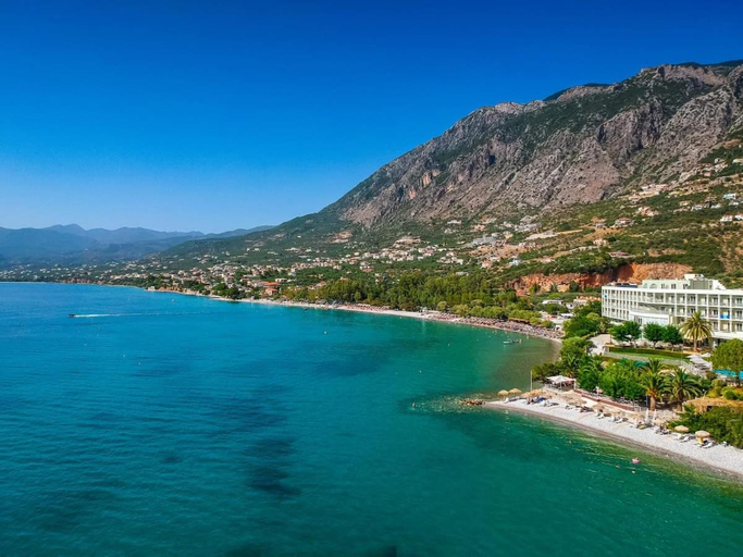 Others 5, Verga Beachside Getaway with Panoramic Seaviews, Peloponnese