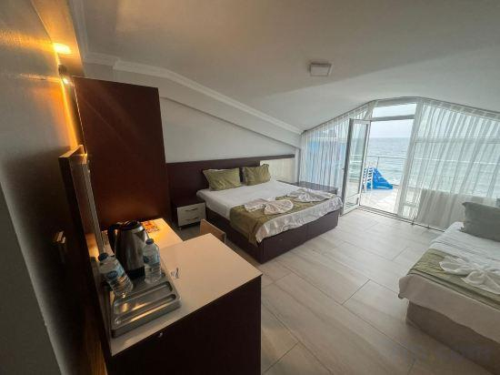 Others 2, DENİZ OTEL, Üsküdar