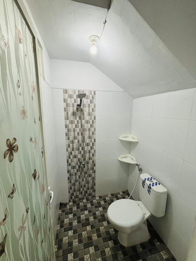 Bathroom, Griya Rumaisha San Cefila Residence B2 Jember, Jember