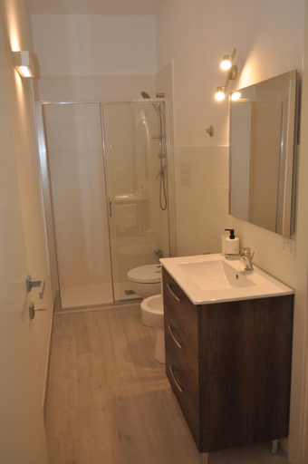 Bathroom 3, Ninetta e Luigino, Ragusa