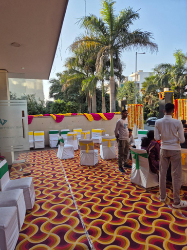 Food & Drinks 5, The Vertigo Hotel Noida, Gautam Buddha Nagar