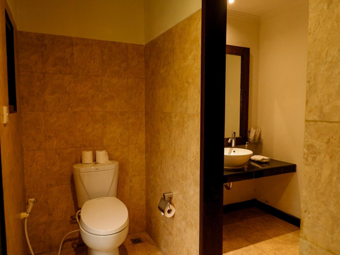Bathroom 4, Peneeda View Beach Hotel, Denpasar