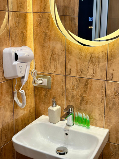 Bathroom 2, Anel Studios, Vlorës