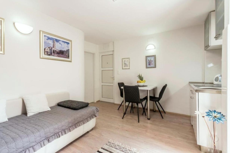 Bedroom 3, Iron Gates Apartments, Split