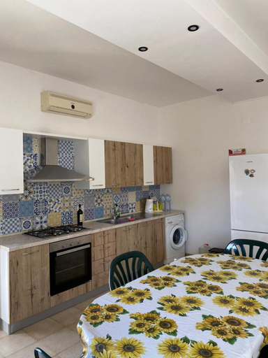 Others 5, Villa San Pietro, Taranto