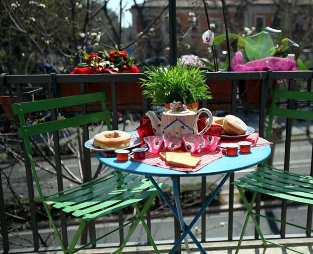 Food & Drinks, B&B Roma Gianicolense, Roma