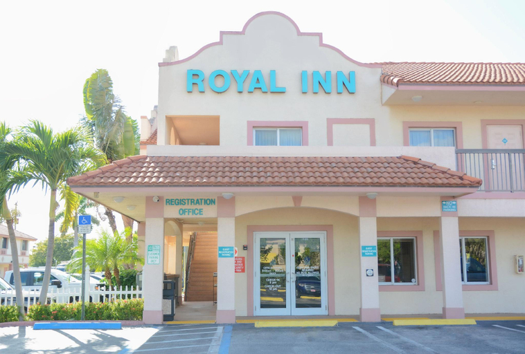 Exterior & Views 1, Royal Inn Hotel, Palm Beach