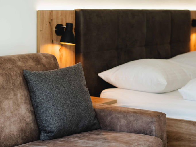 Bedroom 2, Glacier View, Zell am See