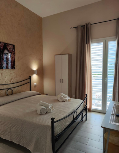 Others 5, La Madonnina B&b, Lecce