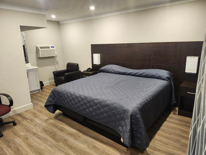 3, Fairway Inn & Suites, Waterloo