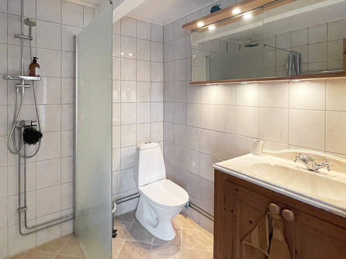 Bathroom, Bright holiday home in Vollsjo-By Traum, Sjöbo