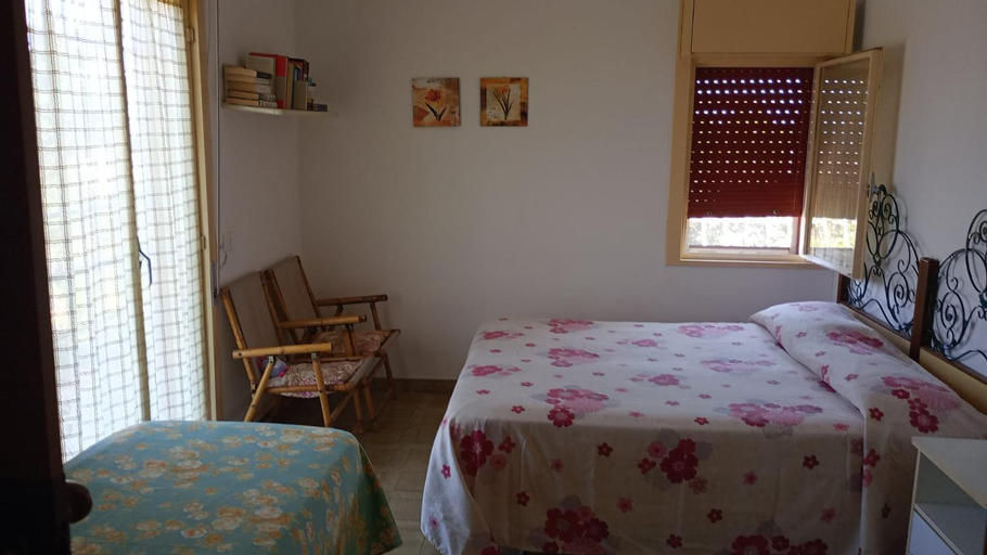 Others 5, Il gazebo, Ragusa