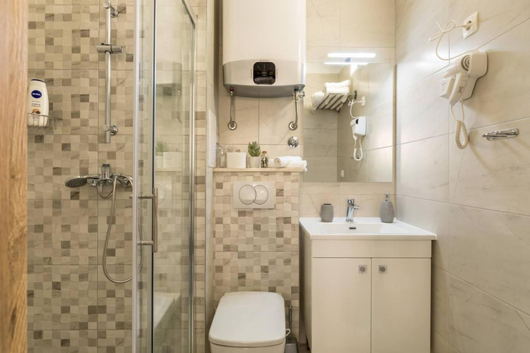 Bathroom 2, Apartments Cezar, Split