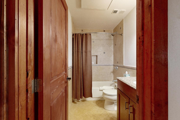Bathroom 3, Pitkin Creek Park Condominiums by Gore Creek Properties, Eagle
