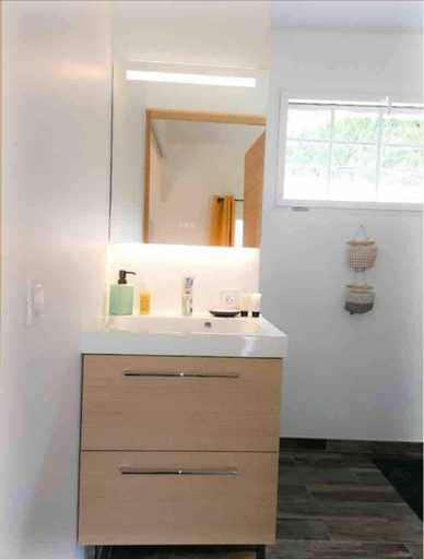 Bathroom 2, L'atelier de Pauline, Yvelines
