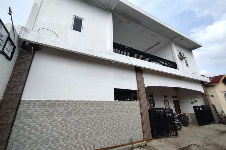 Exterior & Views 1, OYO 2933 Wisma Hiro Pertiwi, Palembang
