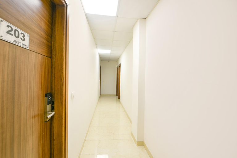 Public Area 3, Fabhotel Just Inn, Delhi