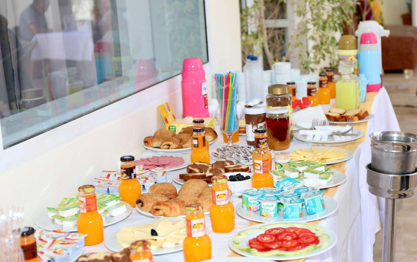 Food & Drinks 4, Appart Hotel Rodes, Houmt Souk