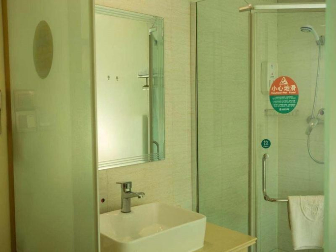 Bathroom 3, GreenTree Inn Haimen Bus Statian Shell Hotel, Nantong
