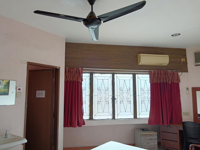 Bedroom 3, New Budget Inn Hotel, Kemaman