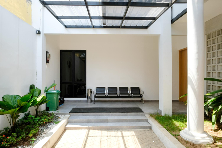 Public Area 2, Urbanview Hotel Subali Purwokerto, Banyumas