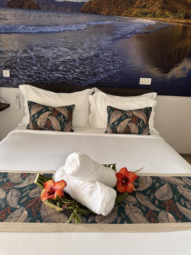 Bedroom 2, Ononui lodge