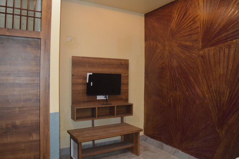 Others 5, Hotel AshokA, Etah