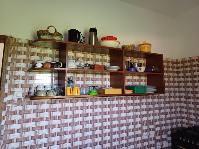 Food & Drinks 4, villa ty milyn, Mbour