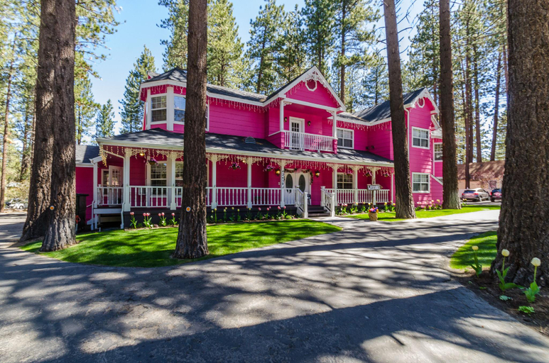 Exterior & Views 1, Apples Bed and Breakfast Inn, San Bernardino