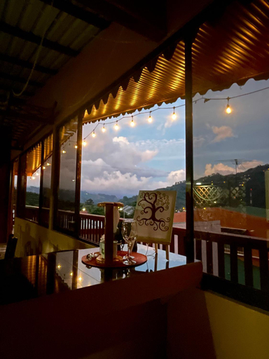 Food & Drinks 5, Dreams Lodge Orosi, Paraíso