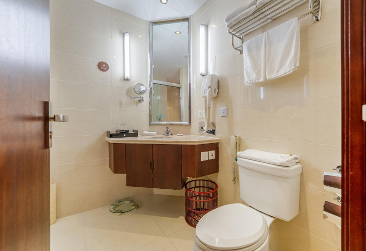 Bathroom 4, Yantai Jinghai Hotel, Yantai