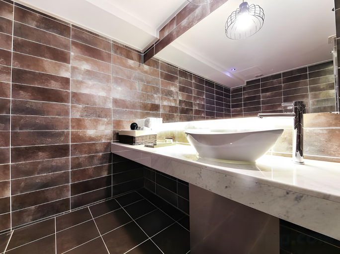Bathroom 4, Regency Hotel, Seongnam