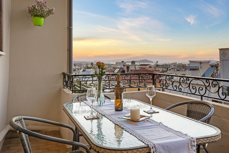 Others 4, Artistic Apartment in Chania, Crete