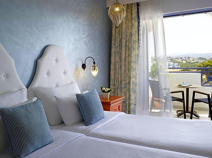 Bedroom 3, Serita Beach Hotel, Crete