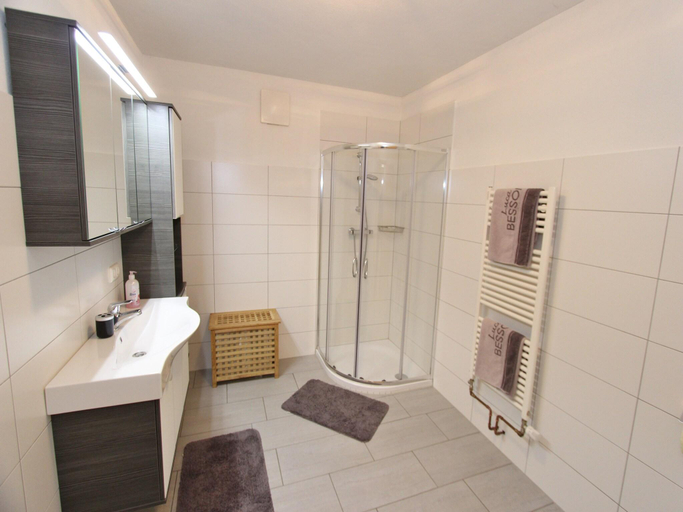 Bathroom 3, Bright flat close to the ski area, Zell am See