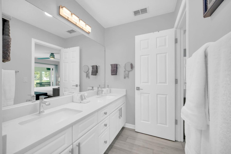 Others 3, Waterfront 3Bed in The Villages, Sumter