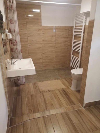 Bathroom 5, Agape Vendeghaz, Mezőkövesdi