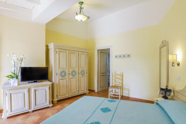 Bedroom 5, Nicolaus Club Li Cucutti, Nuoro
